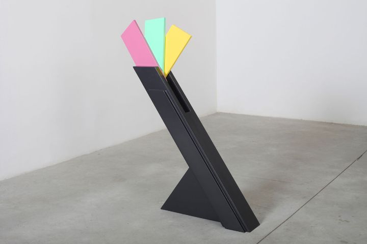 Reuven Israel, Moon Shooter, 2009, Painted MDF, 20 x 130 x 110 cm
